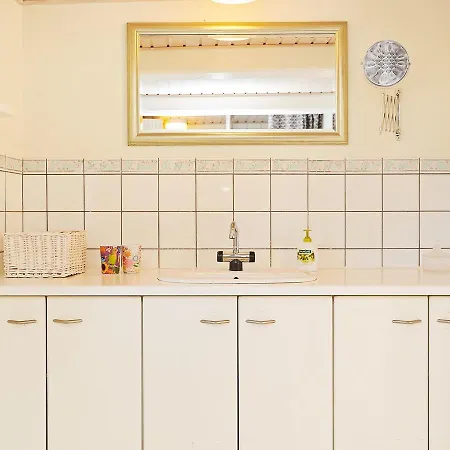Two-bedroom Holiday In Vinderup 6 Bogense